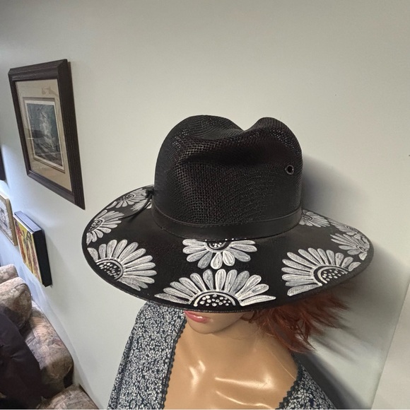 ❤️Madalais Hand-Painted Girosol Cowboy Hat - Picture 3 of 7